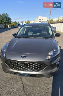 Внедорожник / Кроссовер Ford Escape 2021 в 