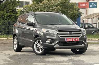 Внедорожник / Кроссовер Ford Escape 2018 в 