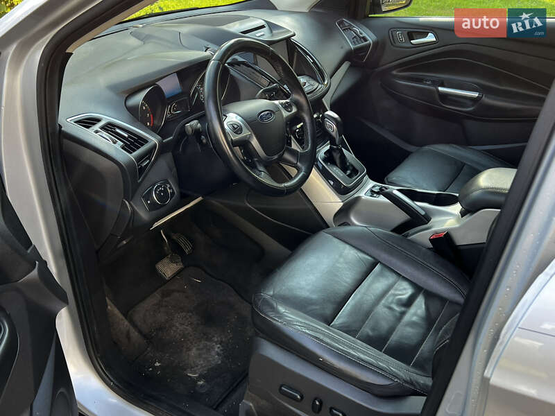 Внедорожник / Кроссовер Ford Escape 2012 в Кременчуге