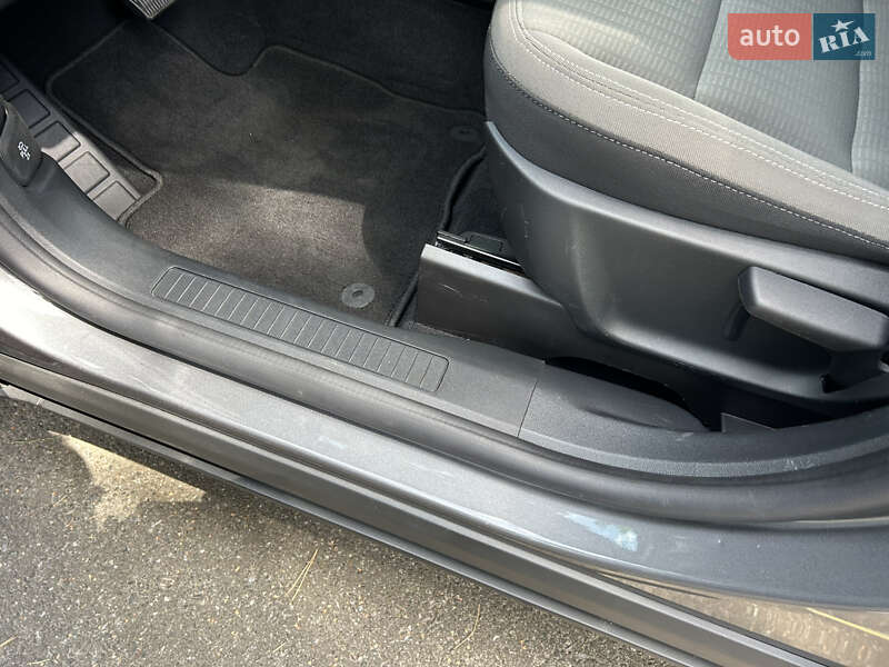 Внедорожник / Кроссовер Ford Escape 2022 в Киеве