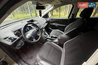 Внедорожник / Кроссовер Ford Escape 2014 в 