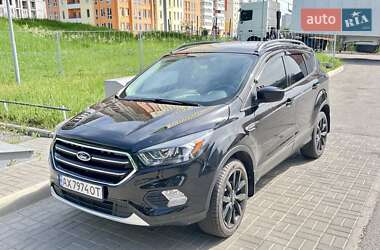 Позашляховик / Кросовер Ford Escape 2018 в Києві