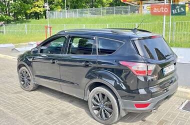 Внедорожник / Кроссовер Ford Escape 2018 в Киеве