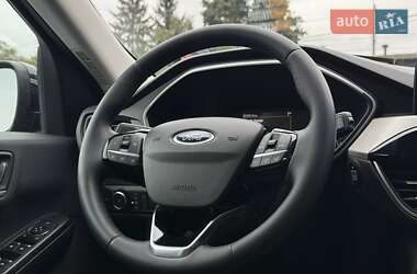 Внедорожник / Кроссовер Ford Escape 2022 в 