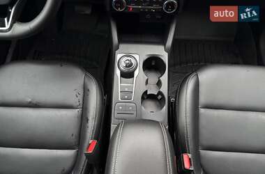 Внедорожник / Кроссовер Ford Escape 2022 в 