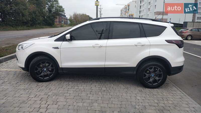 Внедорожник / Кроссовер Ford Escape 2013 в 