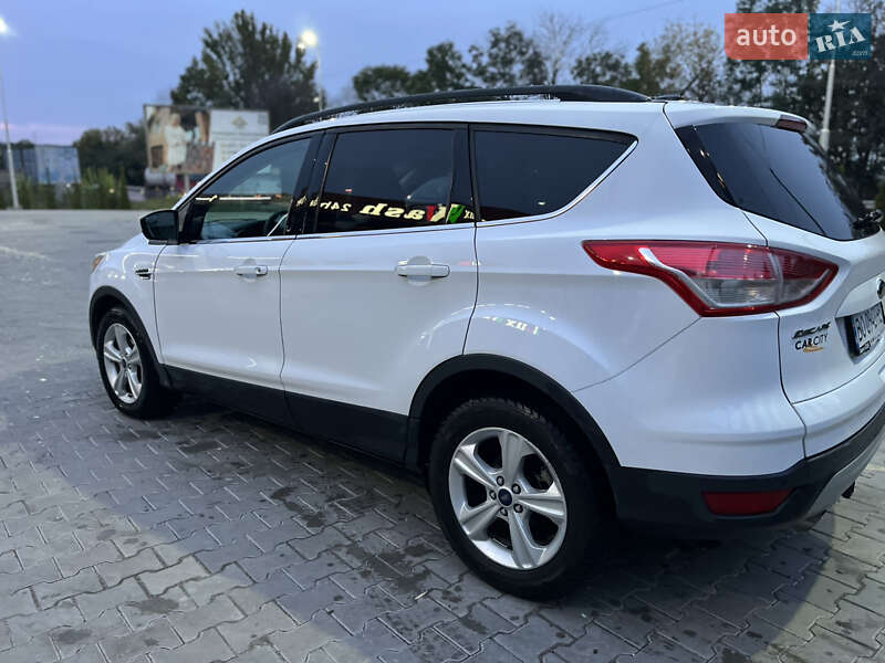 Внедорожник / Кроссовер Ford Escape 2016 в Тернополе