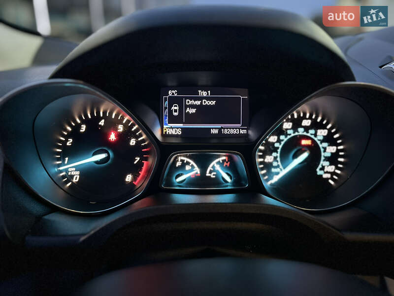 Внедорожник / Кроссовер Ford Escape 2016 в Тернополе
