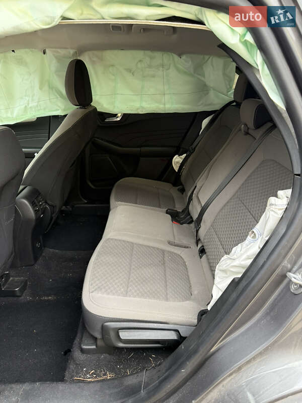 Позашляховик / Кросовер Ford Escape 2021 в Тернополі