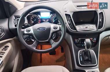 Внедорожник / Кроссовер Ford Escape 2013 в 