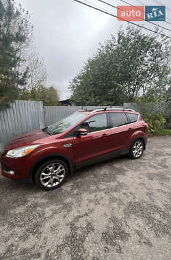 Внедорожник / Кроссовер Ford Escape 2013 в 