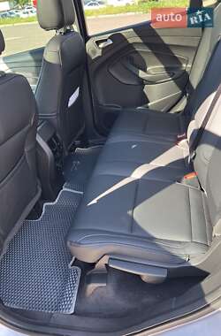 Внедорожник / Кроссовер Ford Escape 2014 в 