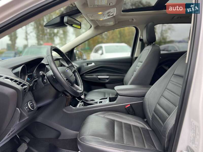 Внедорожник / Кроссовер Ford Escape 2018 в Стрые