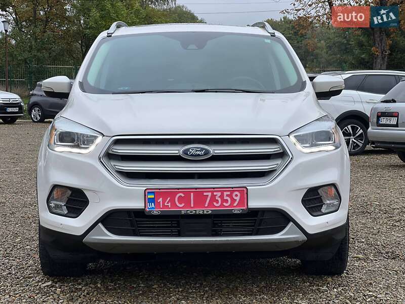 Внедорожник / Кроссовер Ford Escape 2018 в Стрые