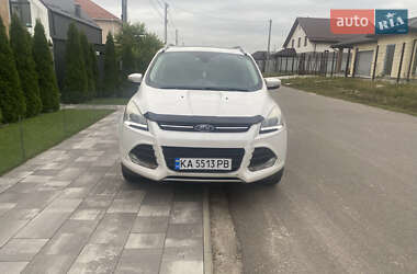 Внедорожник / Кроссовер Ford Escape 2015 в 