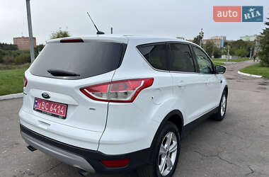 Внедорожник / Кроссовер Ford Escape 2015 в 