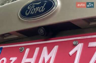 Внедорожник / Кроссовер Ford Escape 2017 в 