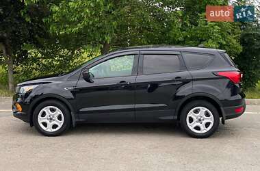 Внедорожник / Кроссовер Ford Escape 2019 в 