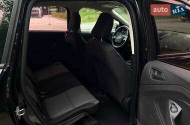 Внедорожник / Кроссовер Ford Escape 2019 в 