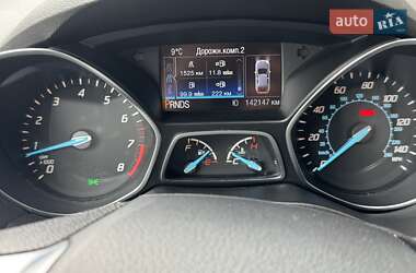Внедорожник / Кроссовер Ford Escape 2016 в 