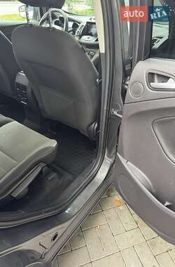 Внедорожник / Кроссовер Ford Escape 2016 в 