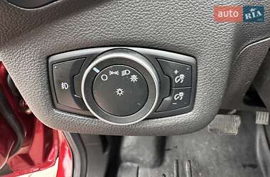 Внедорожник / Кроссовер Ford Escape 2015 в 