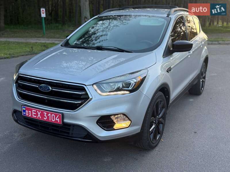 Внедорожник / Кроссовер Ford Escape 2017 в Ровно фото Внедорожник / Кроссовер Ford Escape 2017 в Ровно
