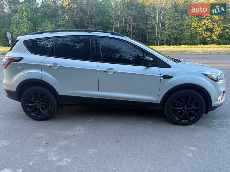 Внедорожник / Кроссовер Ford Escape 2017 в Ровно фото 10 Внедорожник / Кроссовер Ford Escape 2017 в Ровно