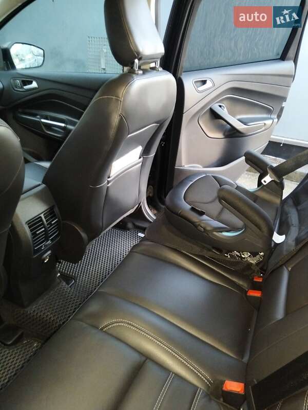 Внедорожник / Кроссовер Ford Escape 2018 в Львове