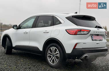 Внедорожник / Кроссовер Ford Escape 2022 в 