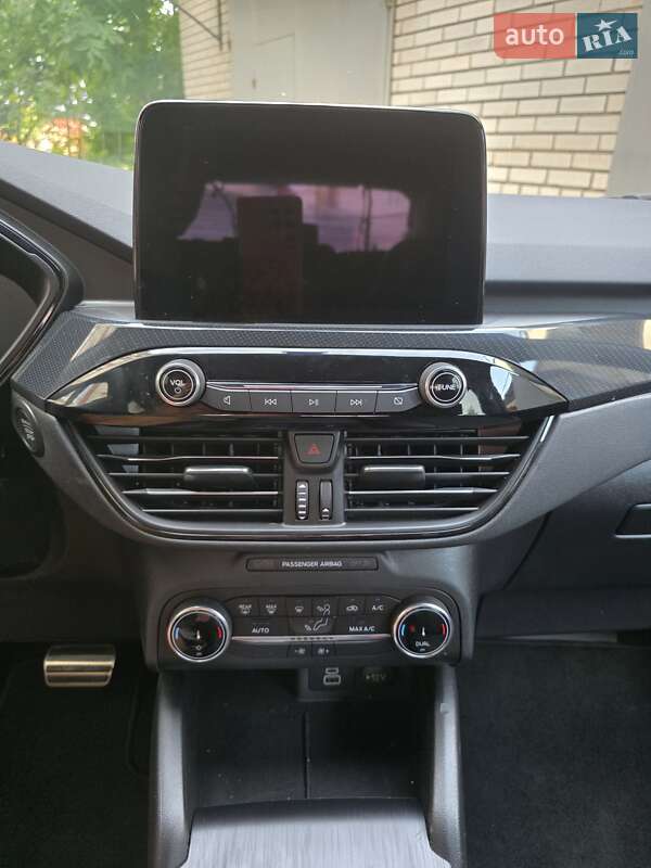 Позашляховик / Кросовер Ford Escape 2024 в Тернополі