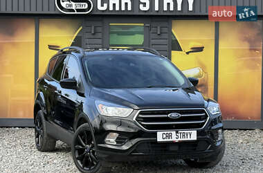 Внедорожник / Кроссовер Ford Escape 2018 в Стрые
