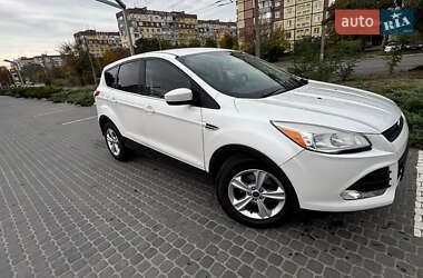 Внедорожник / Кроссовер Ford Escape 2014 в 