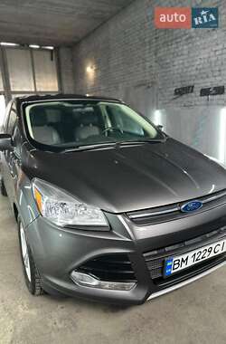 Внедорожник / Кроссовер Ford Escape 2015 в 