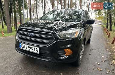 Внедорожник / Кроссовер Ford Escape 2017 в 