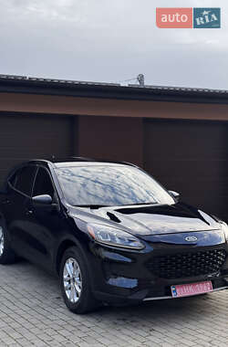 Внедорожник / Кроссовер Ford Escape 2021 в Ровно