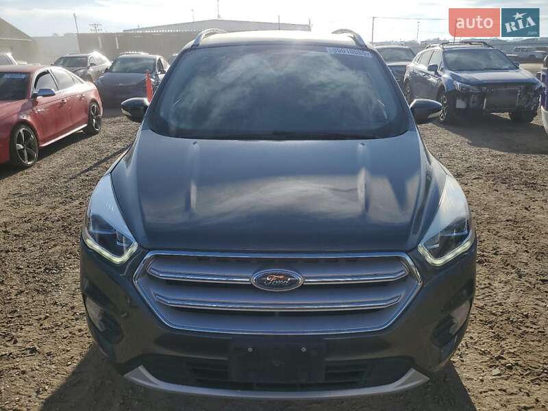 Внедорожник / Кроссовер Ford Escape 2018 в Черновцах