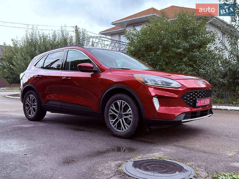 Внедорожник / Кроссовер Ford Escape 2020 в Киеве