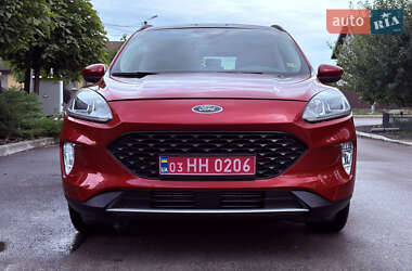 Внедорожник / Кроссовер Ford Escape 2020 в 