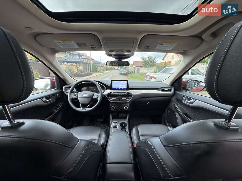 Внедорожник / Кроссовер Ford Escape 2020 в Киеве