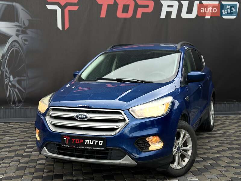 Внедорожник / Кроссовер Ford Escape 2018 в Львове
