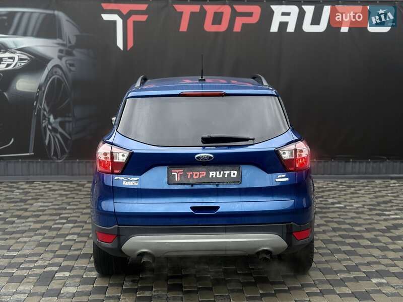Внедорожник / Кроссовер Ford Escape 2018 в Львове