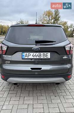 Внедорожник / Кроссовер Ford Escape 2017 в 