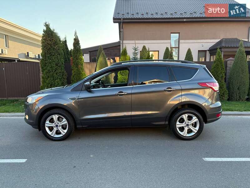 Внедорожник / Кроссовер Ford Escape 2015 в Киеве