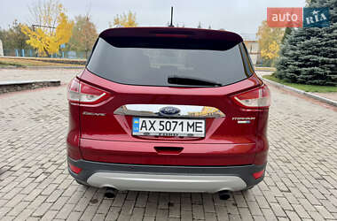 Внедорожник / Кроссовер Ford Escape 2014 в 