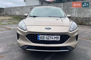 Внедорожник / Кроссовер Ford Escape 2020 в 