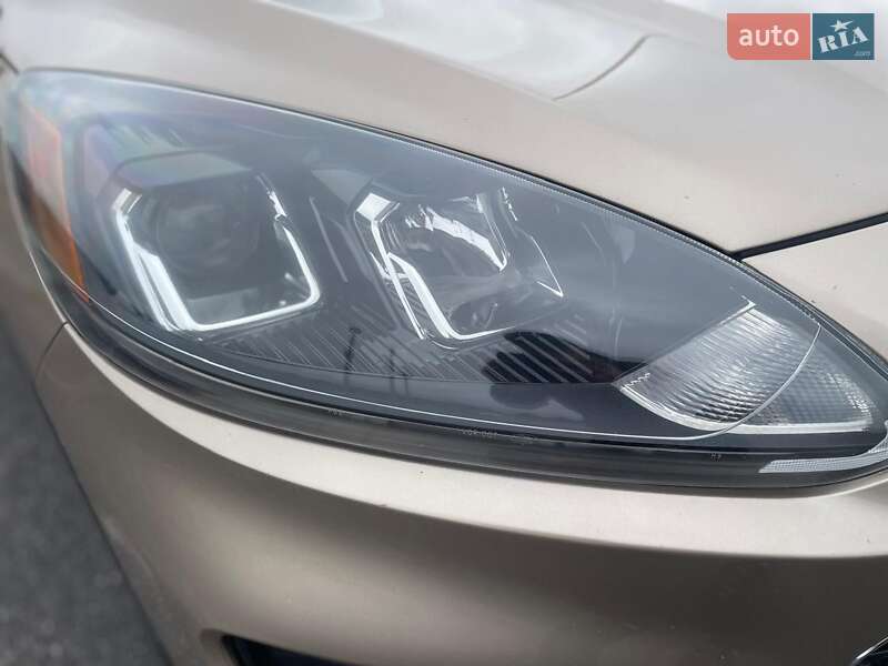 Позашляховик / Кросовер Ford Escape 2020 в Вінниці