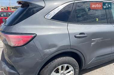 Внедорожник / Кроссовер Ford Escape 2021 в 