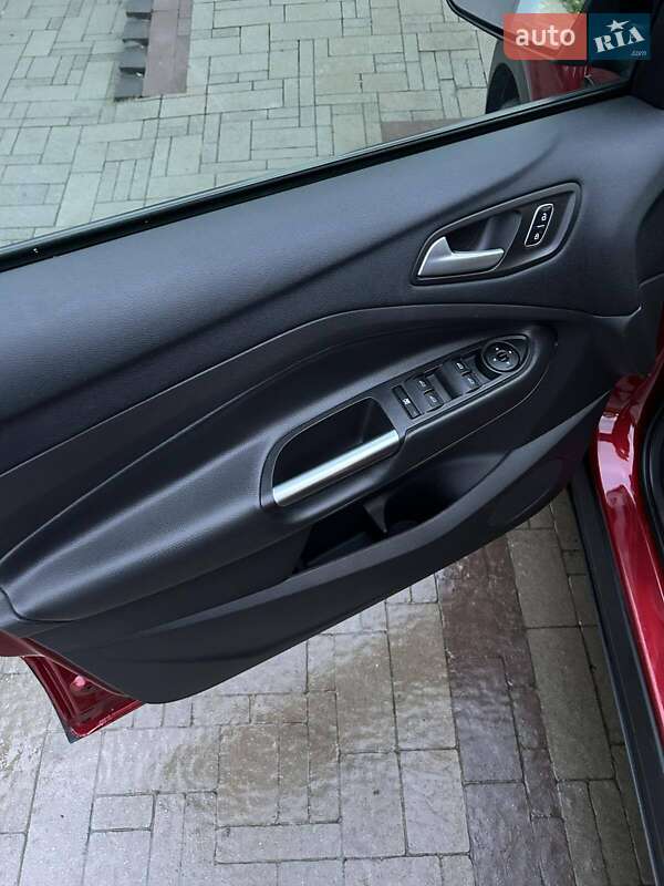 Позашляховик / Кросовер Ford Escape 2017 в Львові фото 28 Позашляховик / Кросовер Ford Escape 2017 в Львові