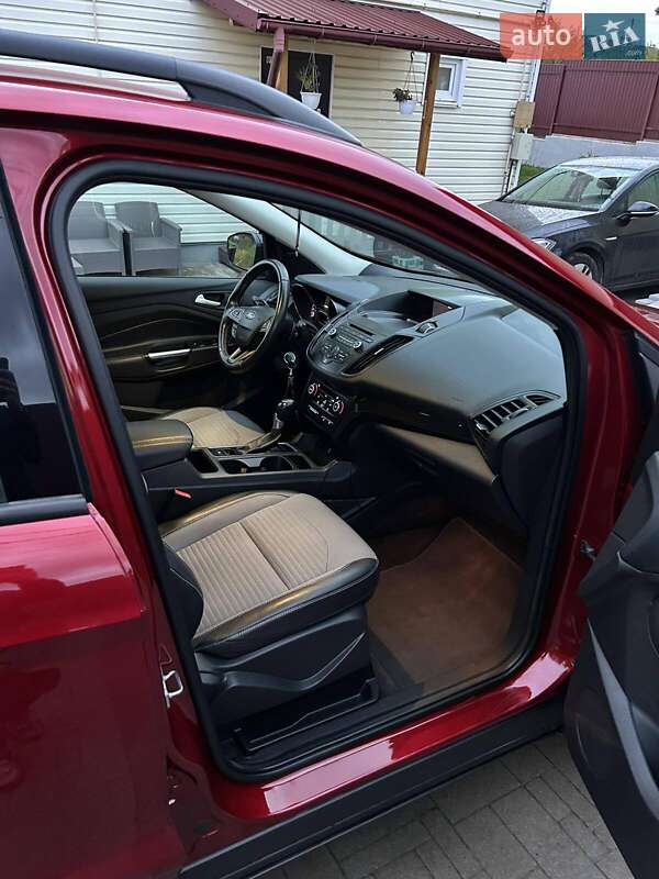 Позашляховик / Кросовер Ford Escape 2017 в Львові фото 32 Позашляховик / Кросовер Ford Escape 2017 в Львові